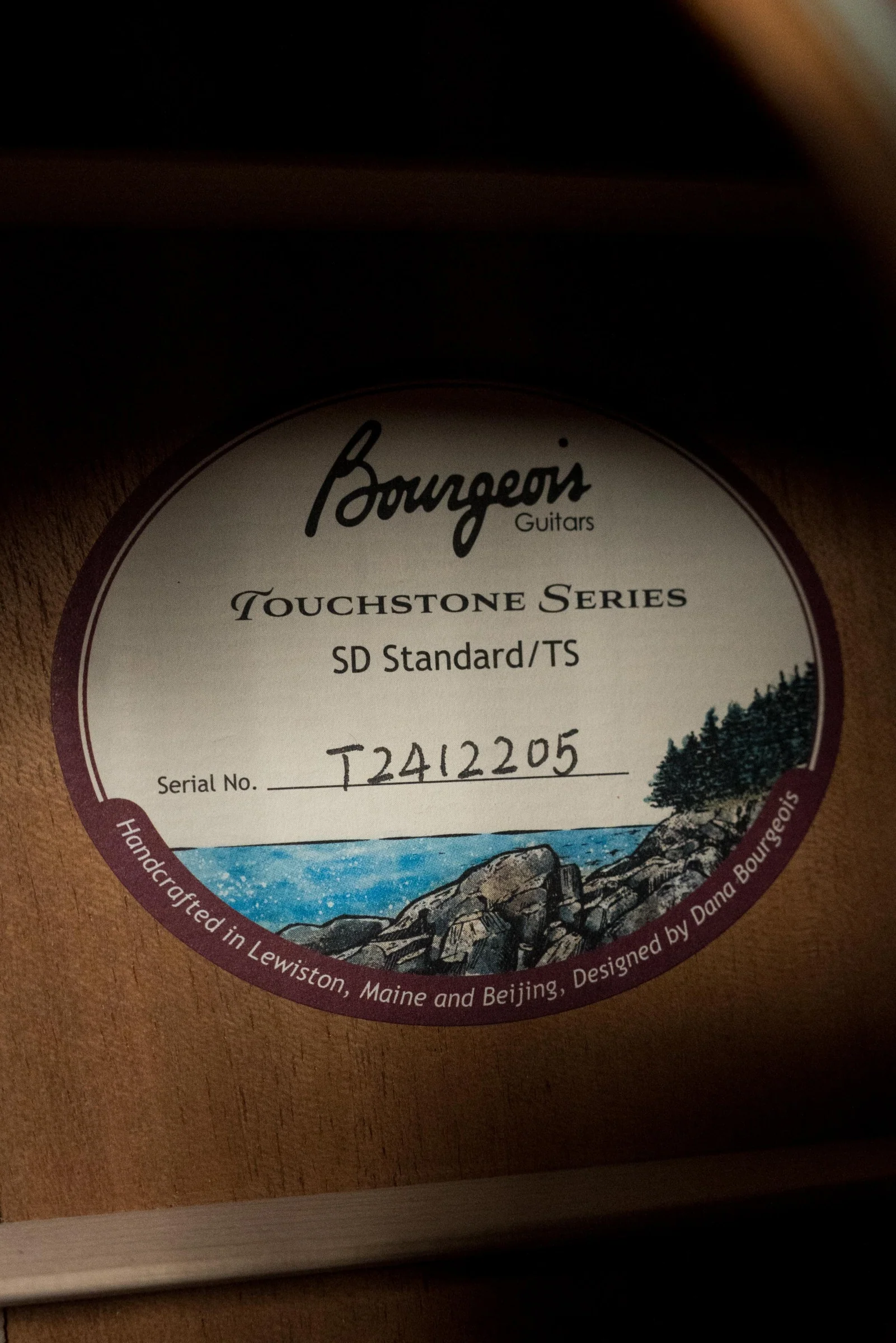 Bourgeois The Standard SDS/TS Touchstone Series Torrefied Sitka/Mahogany Slope Shoulder Sunburst Dreadnought Acoustic Guitar #2205 - Image 3