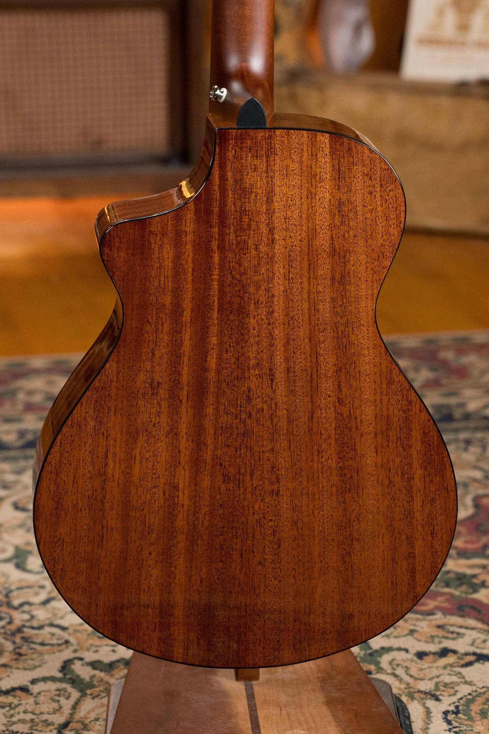 Breedlove Discovery Series Red Cedar/African Mahogany Nylon Cutaway Concert Acoustic Guitar #1581 - Image 11