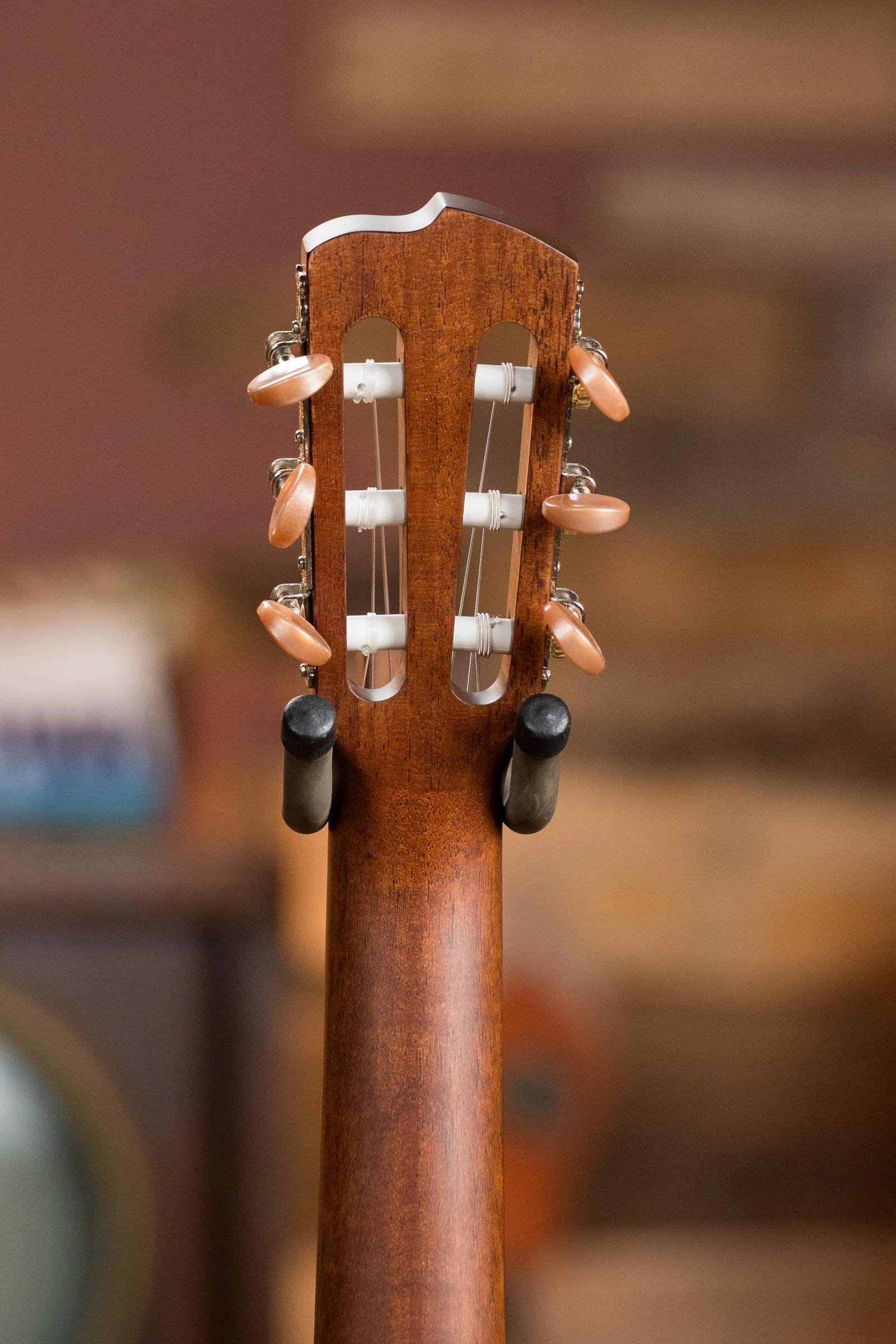 Breedlove Discovery Series Red Cedar/African Mahogany Nylon Cutaway Concert Acoustic Guitar #1581 - Image 12