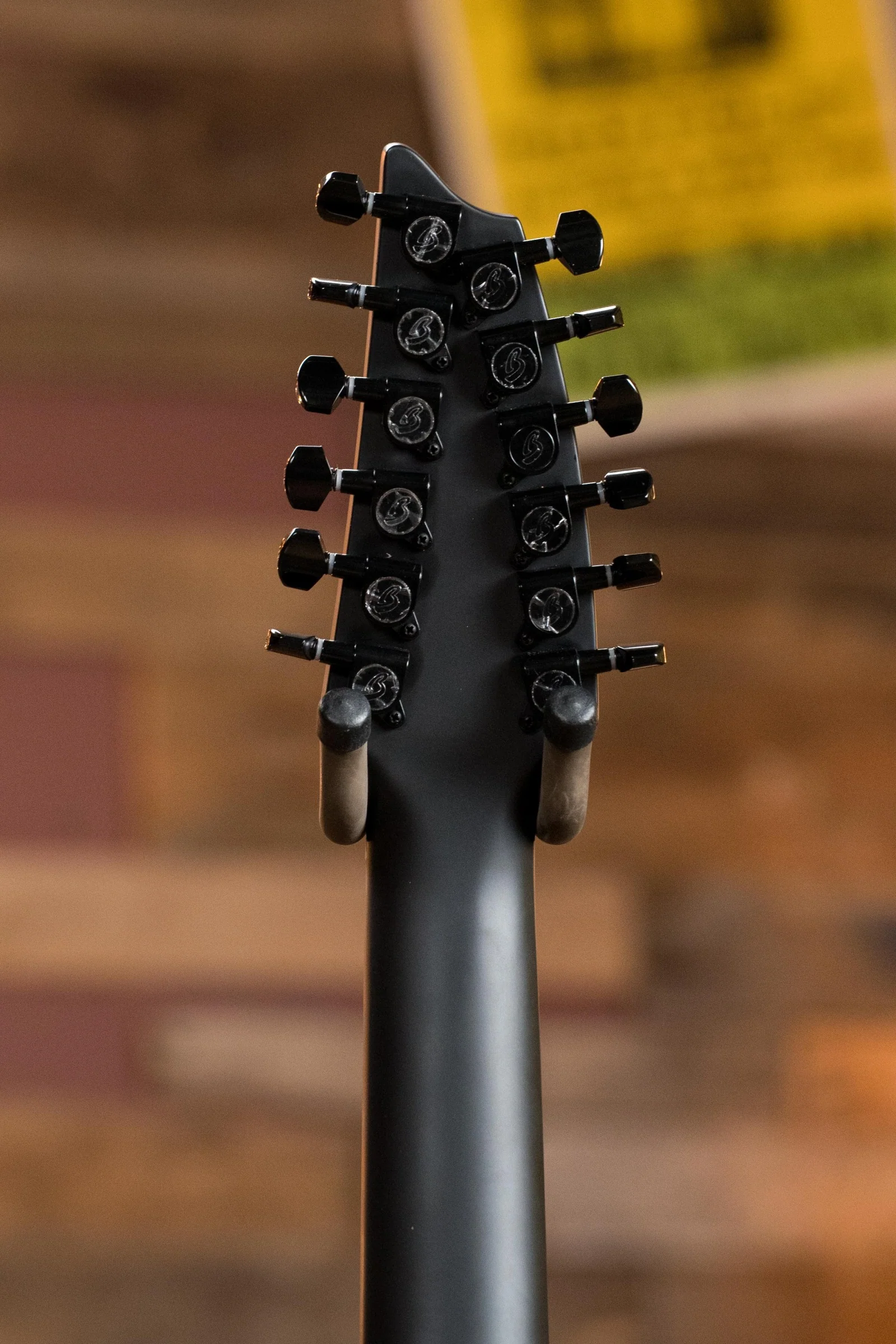 Breedlove Discovery Series Spruce/Mahogany 12 String Satin Black Double Course Concert Guitar w/Electronics #6094 - Image 11