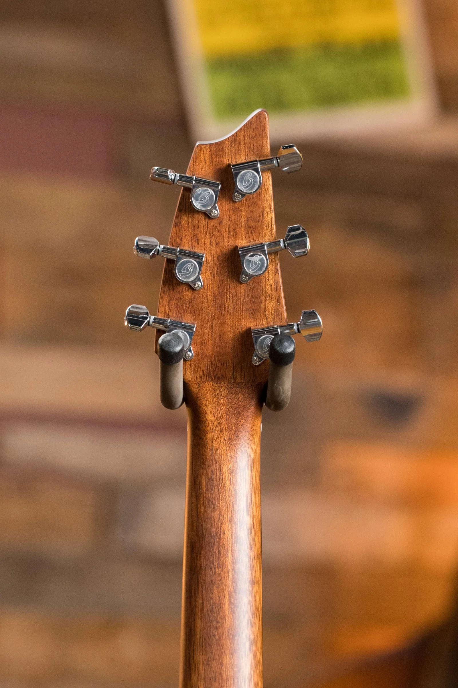 Breedlove Discovery Series Spruce/Mahogany Edgeburst Left-Handed Cutaway Concert Guitar w/Electronics #3846 - Image 11