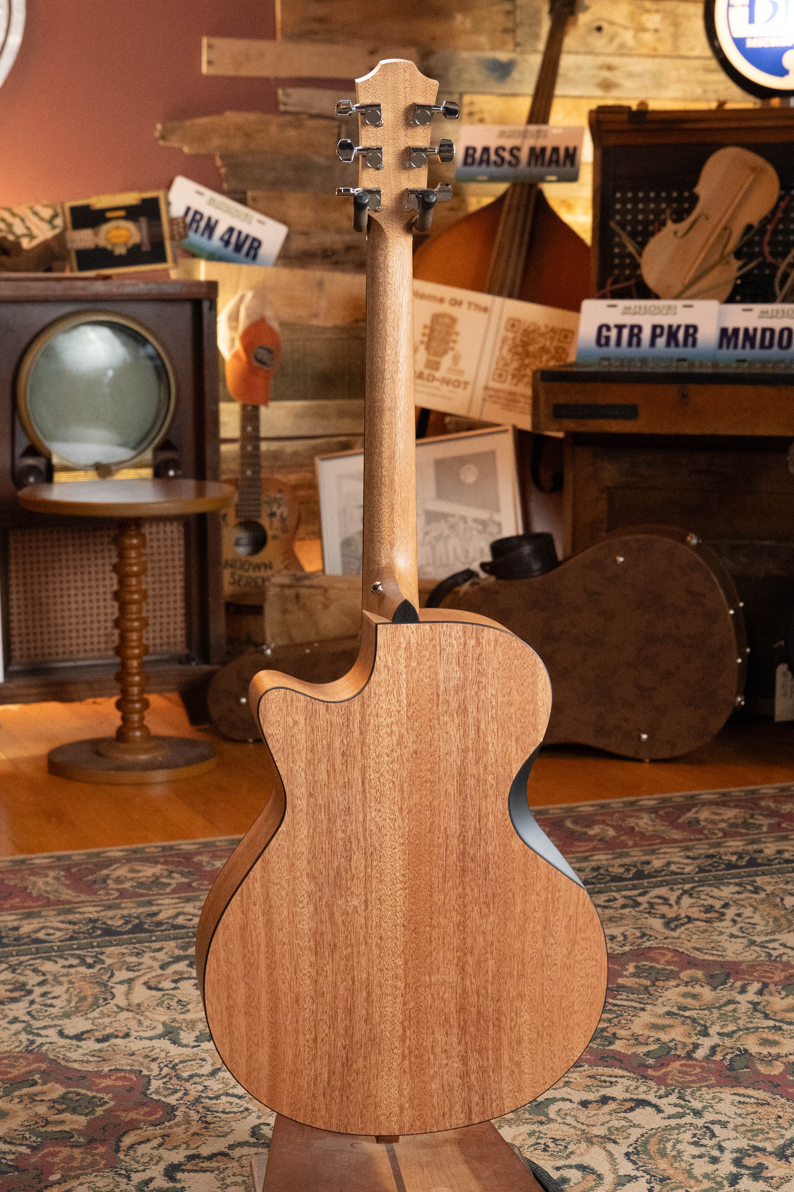 Furch Blue Performance EM a EAS-VTC Spruce/Mahogany Grand Auditorium Cutaway Acoustic Guitar #4462 - Image 11