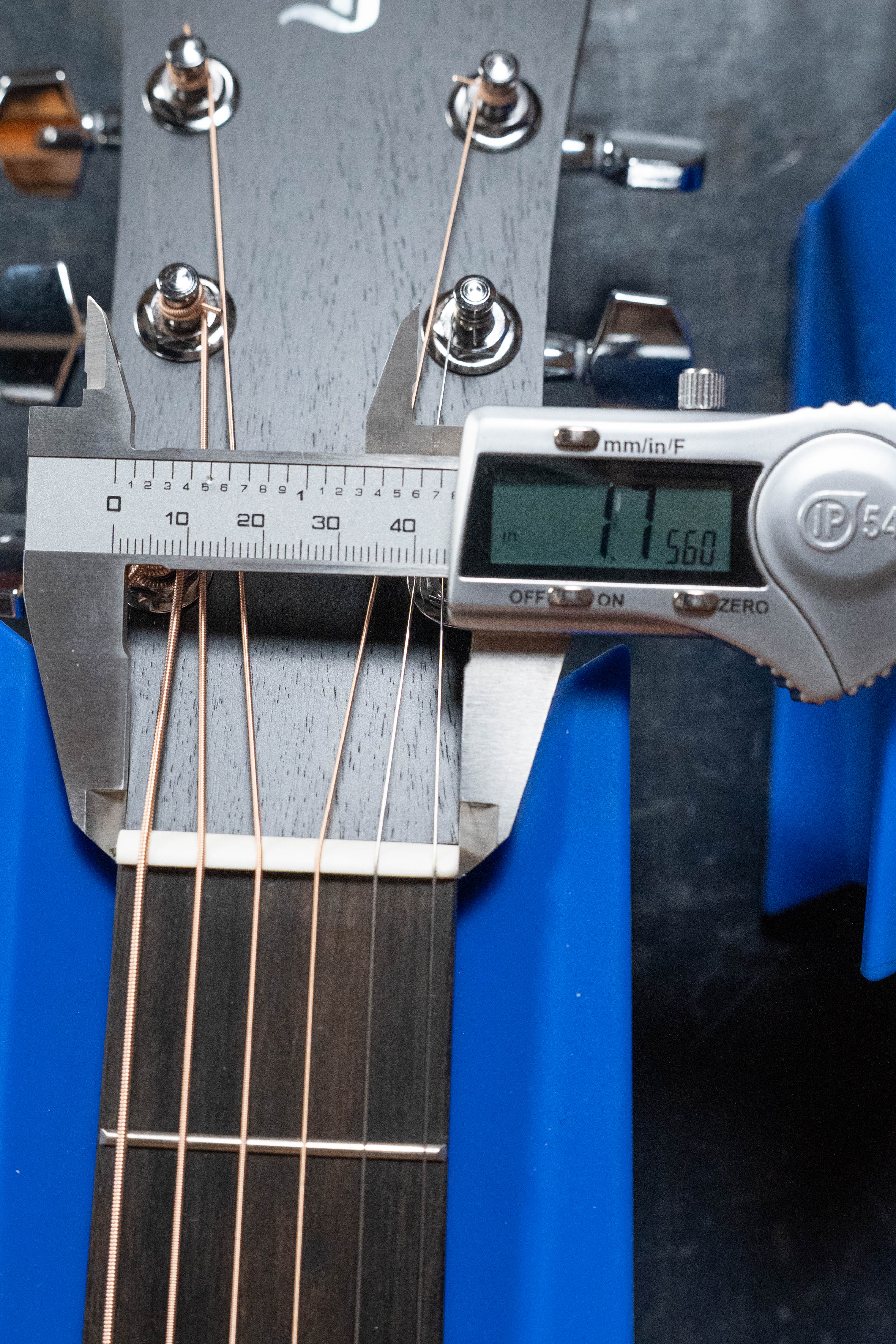Furch Blue Performance EM a EAS-VTC Spruce/Mahogany Grand Auditorium Cutaway Acoustic Guitar #4462 - Image 14