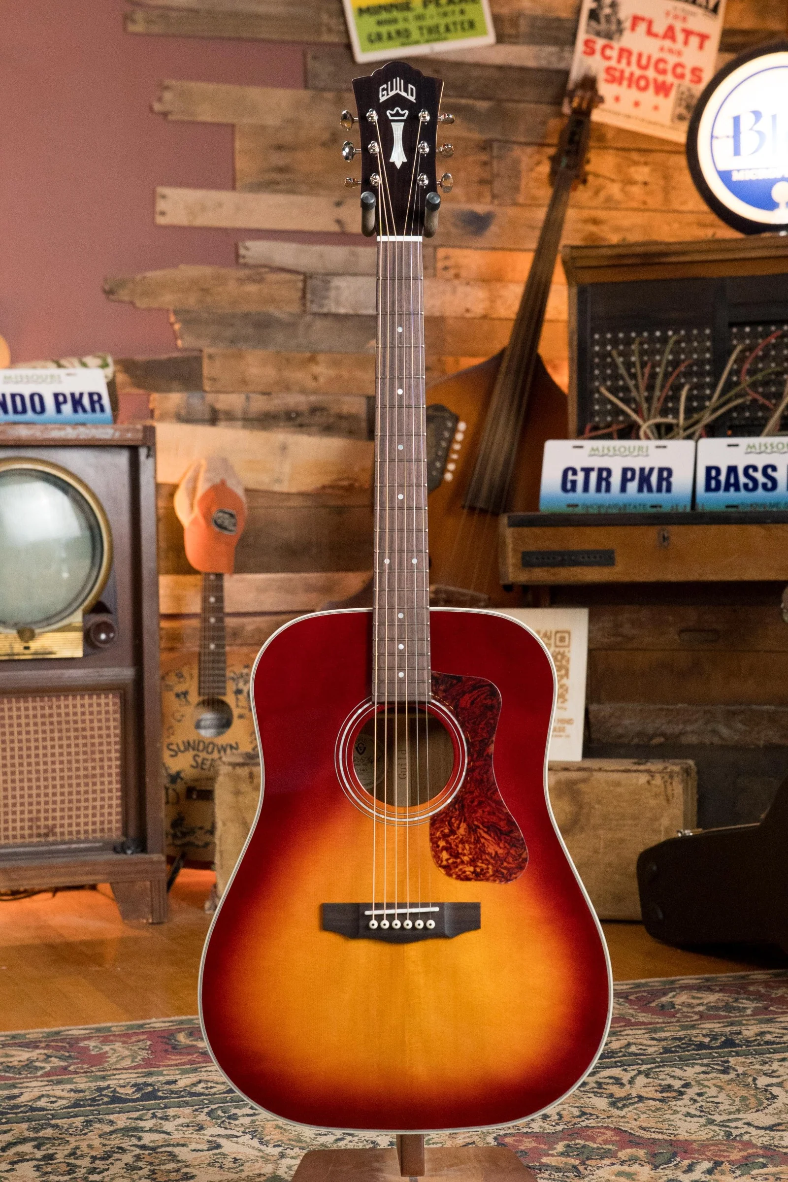 Guild D-140 Sitka/African Mahogany Cherry Burst Dreadnought Acoustic Guitar #4622 - Image 6