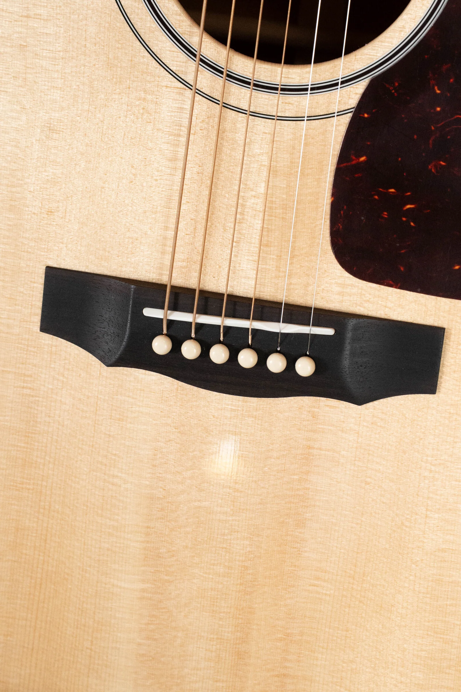 Guild D-40 Traditional Sitka/Mahogany Natural Dreadnought Acoustic Guitar #0467 - Image 4