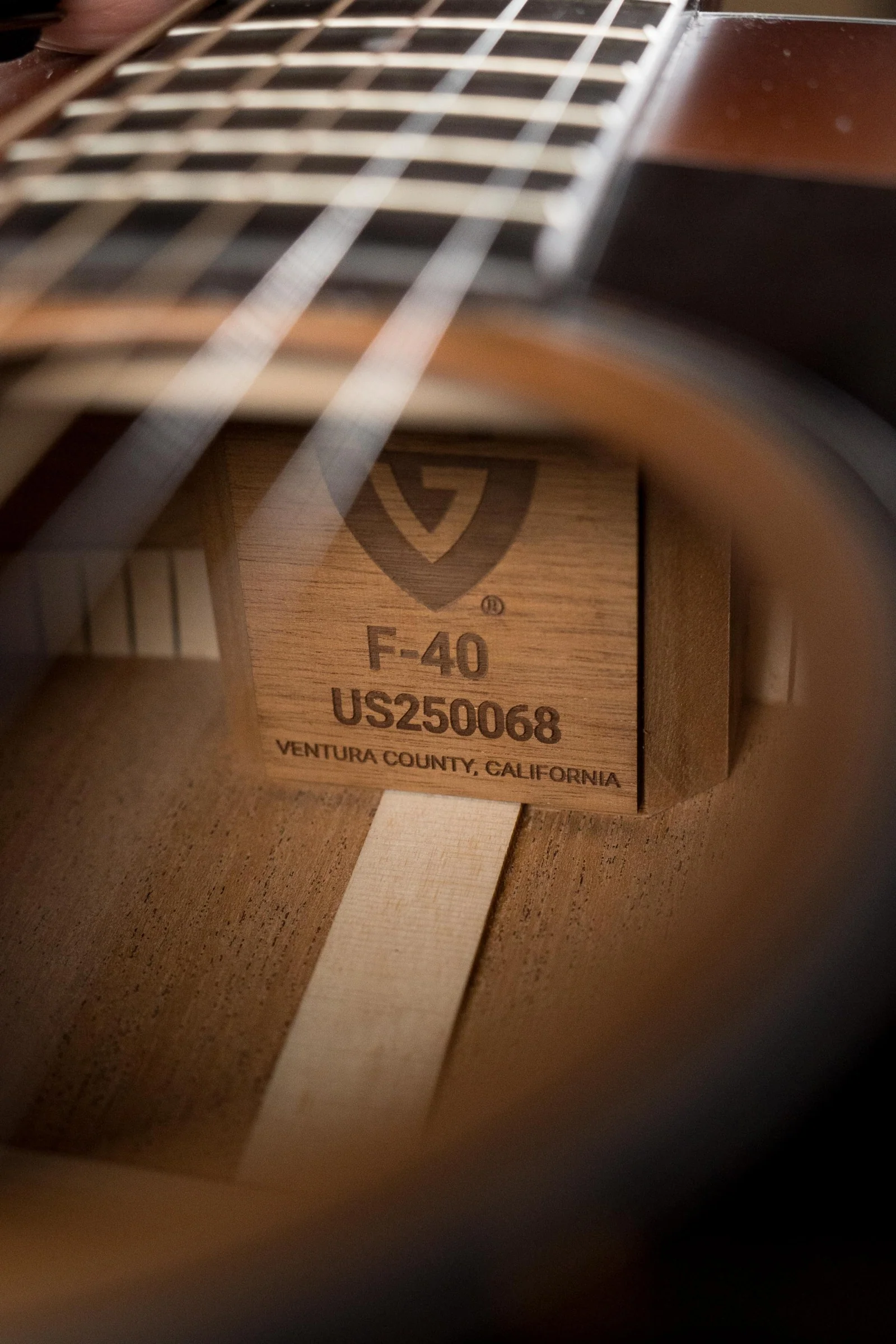 Guild F-40 Standard Sitka/Mahogany Pacific Sunset Burst Jumbo Acoustic Guitar #0068 - Image 3