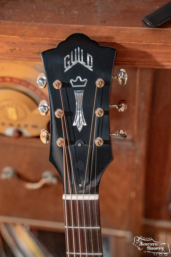 Guild USA D-40 Traditional Sitka Spruce/African Mahogany Natural Top Dreadnought #1106 - Image 3