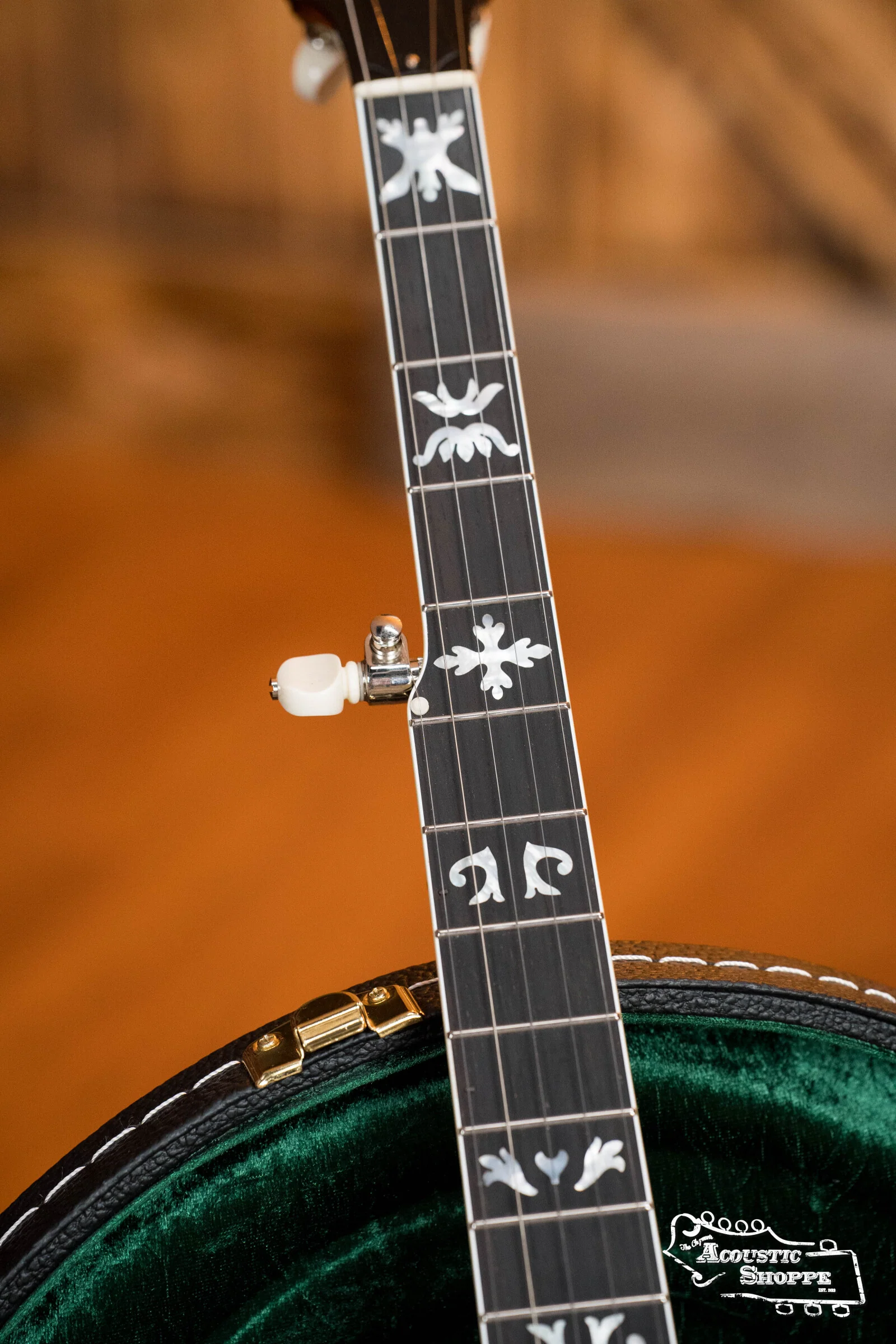 Sullivan American Classic 75 "Flying Eagle" Pattern Mahogany Resonator Banjo #5242 - Image 4