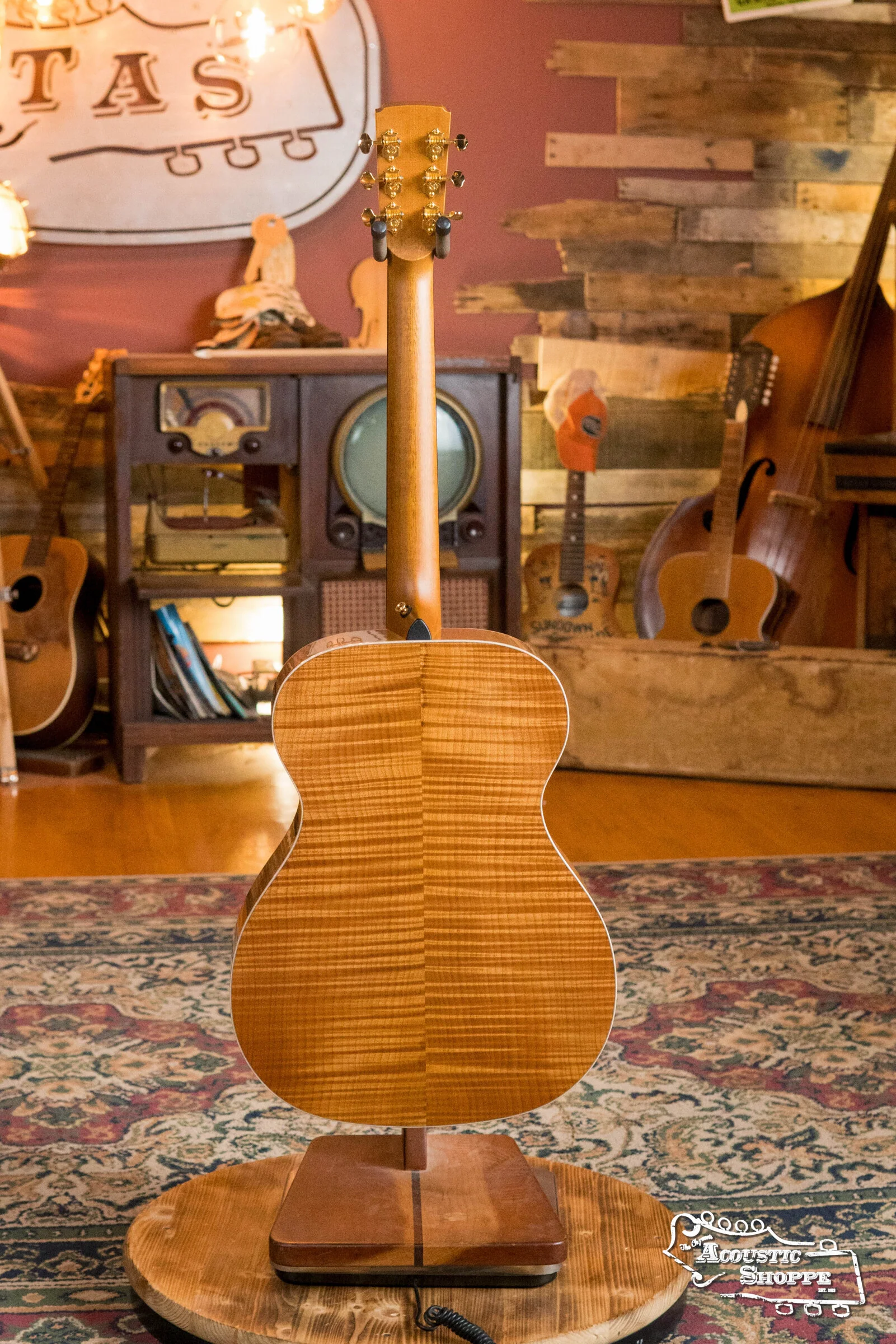 (Used) Boucher GR-SG-161-T Grande Reserve Red Spruce/Torrefied Flamed Maple OM Hybrid Acoustic Guitar - Image 6
