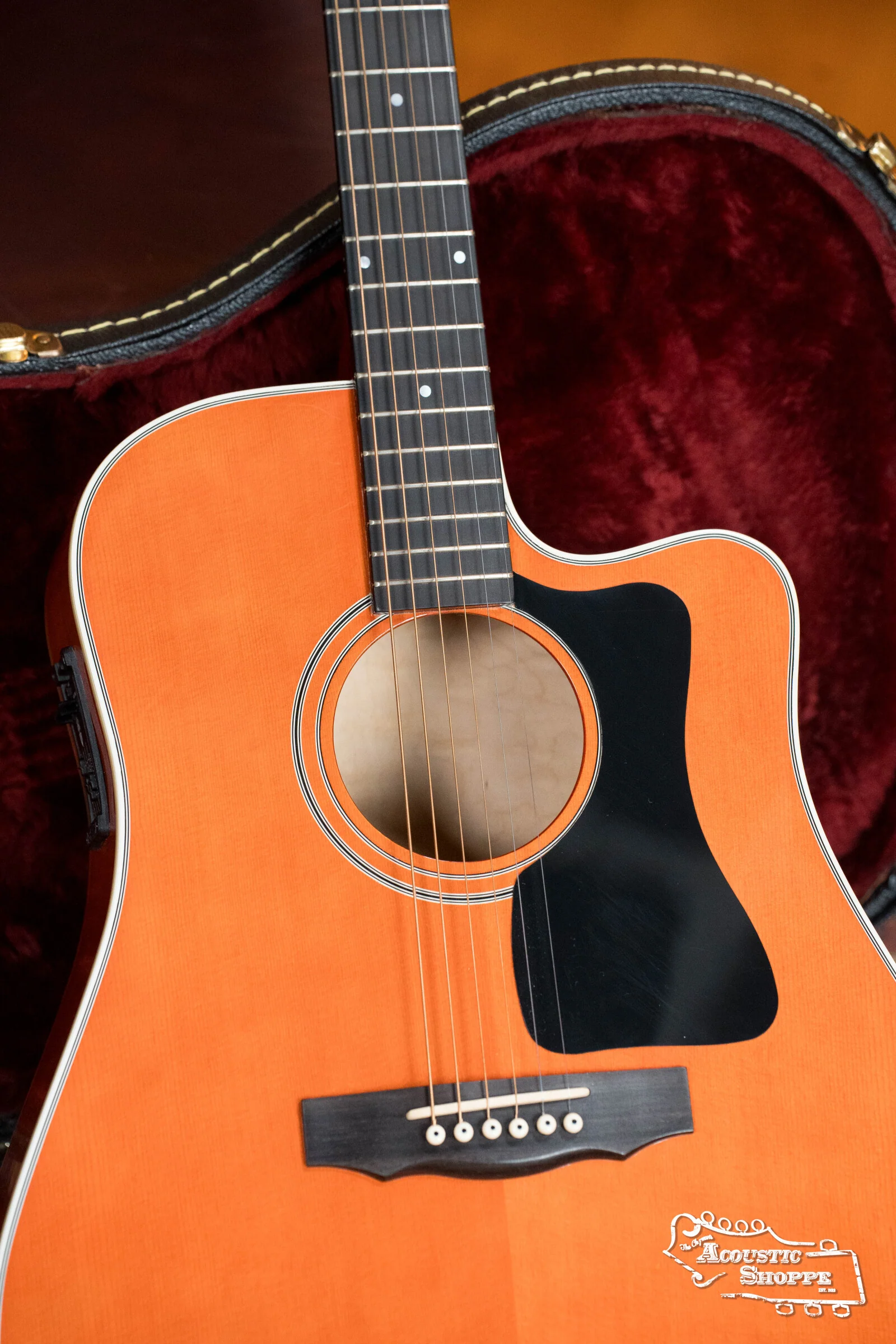 (Used) Mid 90's Guild DCE3 Dreadnought Guitar #0424 - Image 3