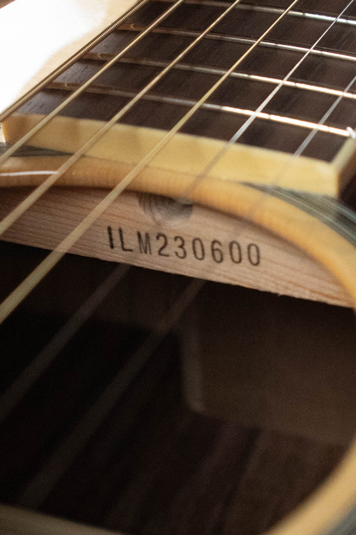 Yamaha FG830 Spruce/Laminate Rosewood Natural Dreadnought Acoustic Guitar #0600 - Image 4